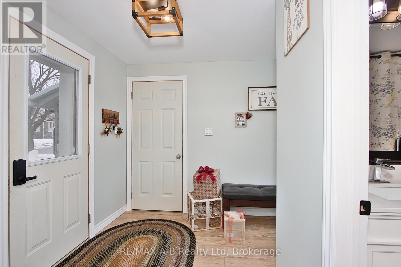 211 Wellington Street, West Perth, Ontario  N0K 1N0 - Photo 12 - X11895906