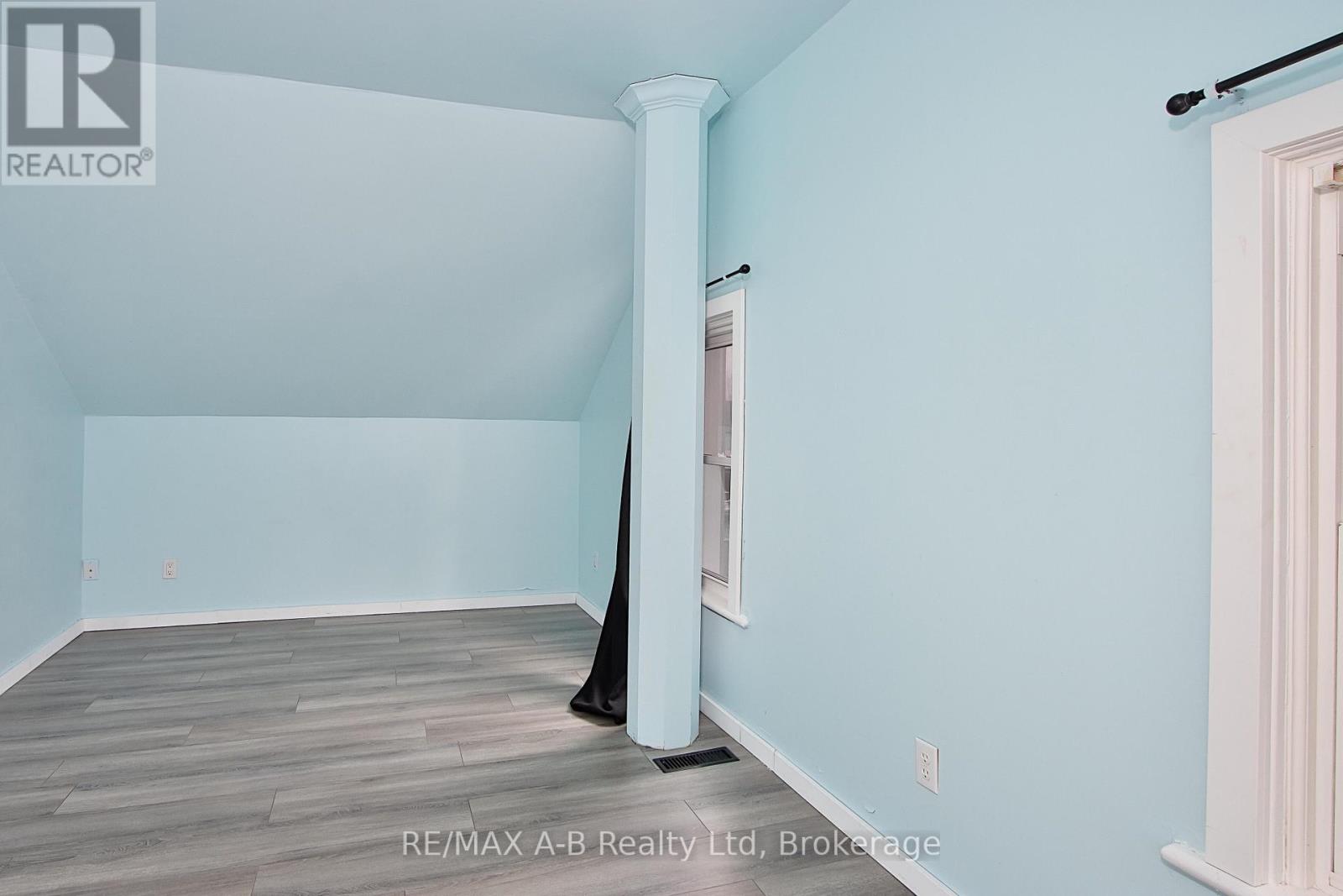 211 Wellington Street, West Perth, Ontario  N0K 1N0 - Photo 13 - X11895906