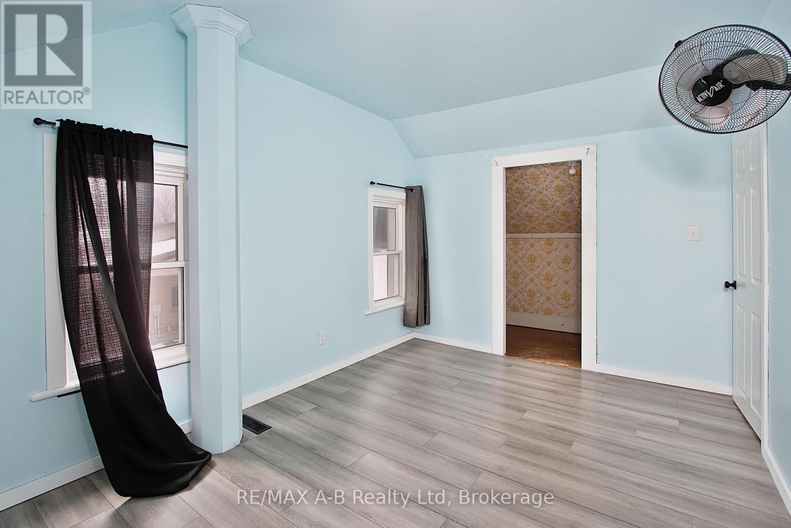 211 Wellington Street, West Perth, Ontario  N0K 1N0 - Photo 14 - X11895906