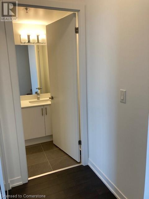 550 North Service Road Unit# 1308, Grimsby, Ontario  L3M 0H9 - Photo 3 - 40685762