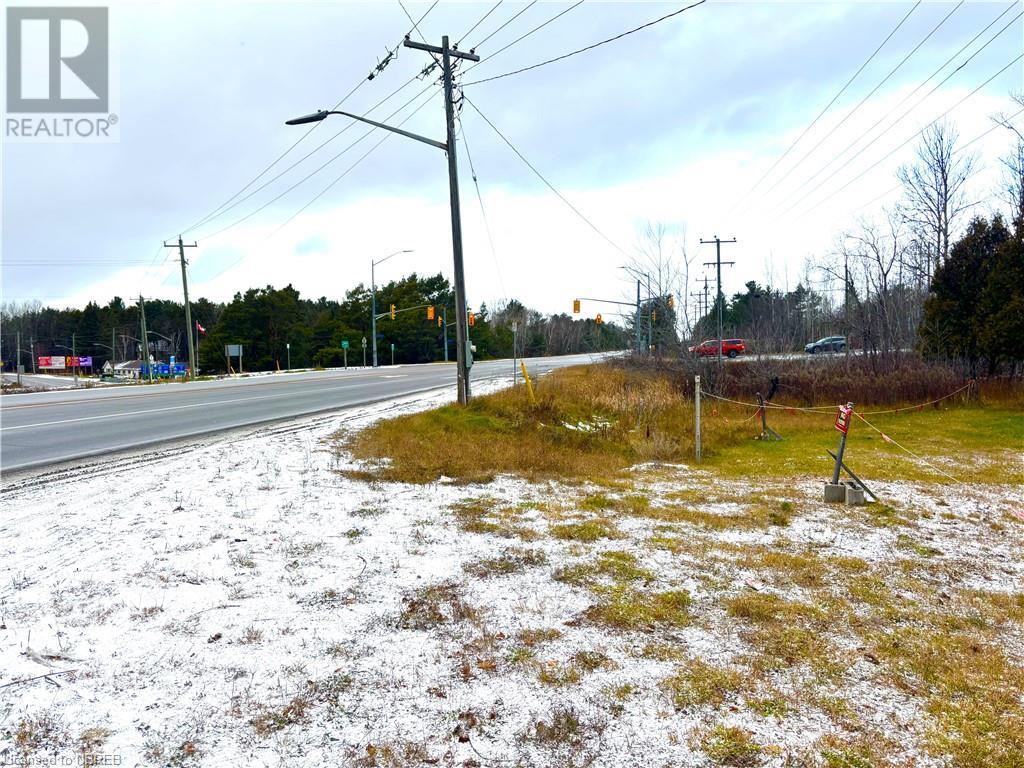 18 Pinewood Park Drive, North Bay, Ontario  P1B 8Z4 - Photo 13 - 40682957