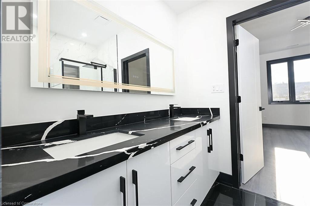 374 Highway 8Stoney Creek, Ontario  L8G 1E9 - Photo 28 - 40685953