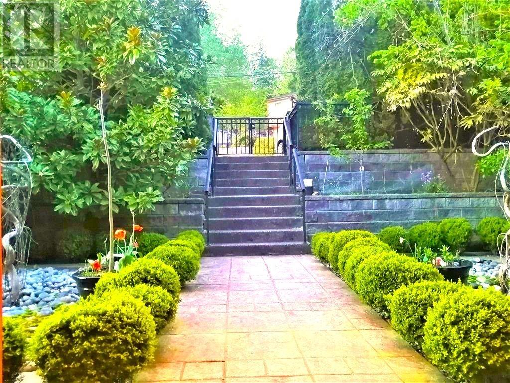 6080 Marine Drive, Burnaby, British Columbia  V3N 2X9 - Photo 2 - R2943603