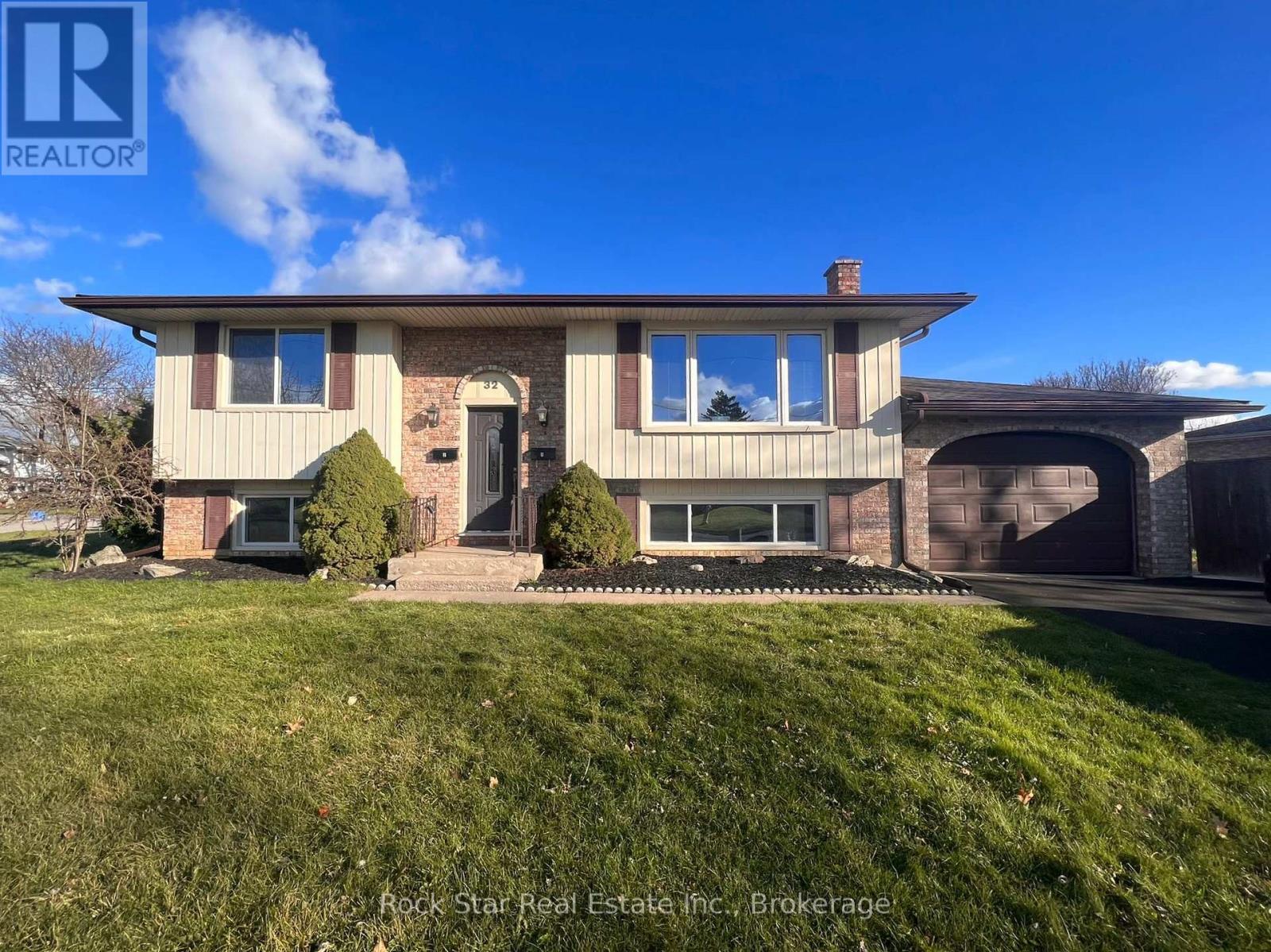 32 BENDINGROAD CRESCENT, St. Catharines, Ontario