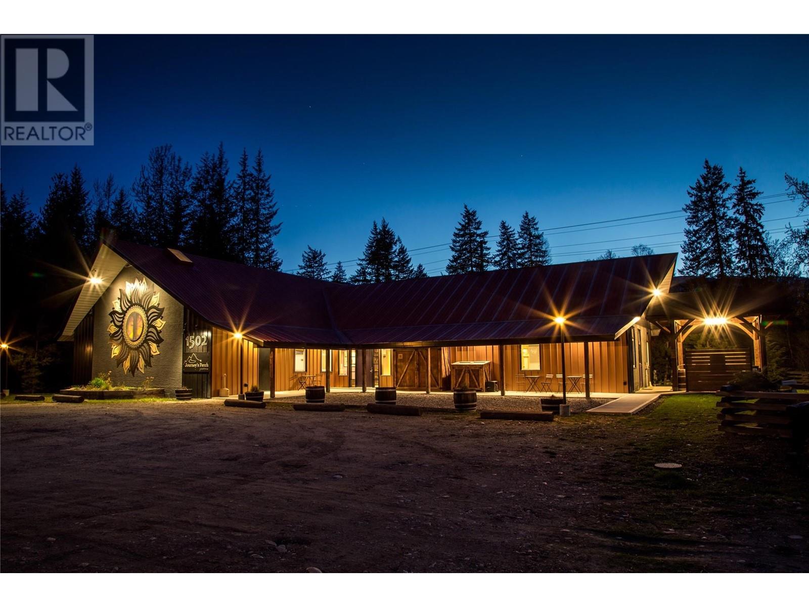 1502 Mountain View Drive, Revelstoke, British Columbia