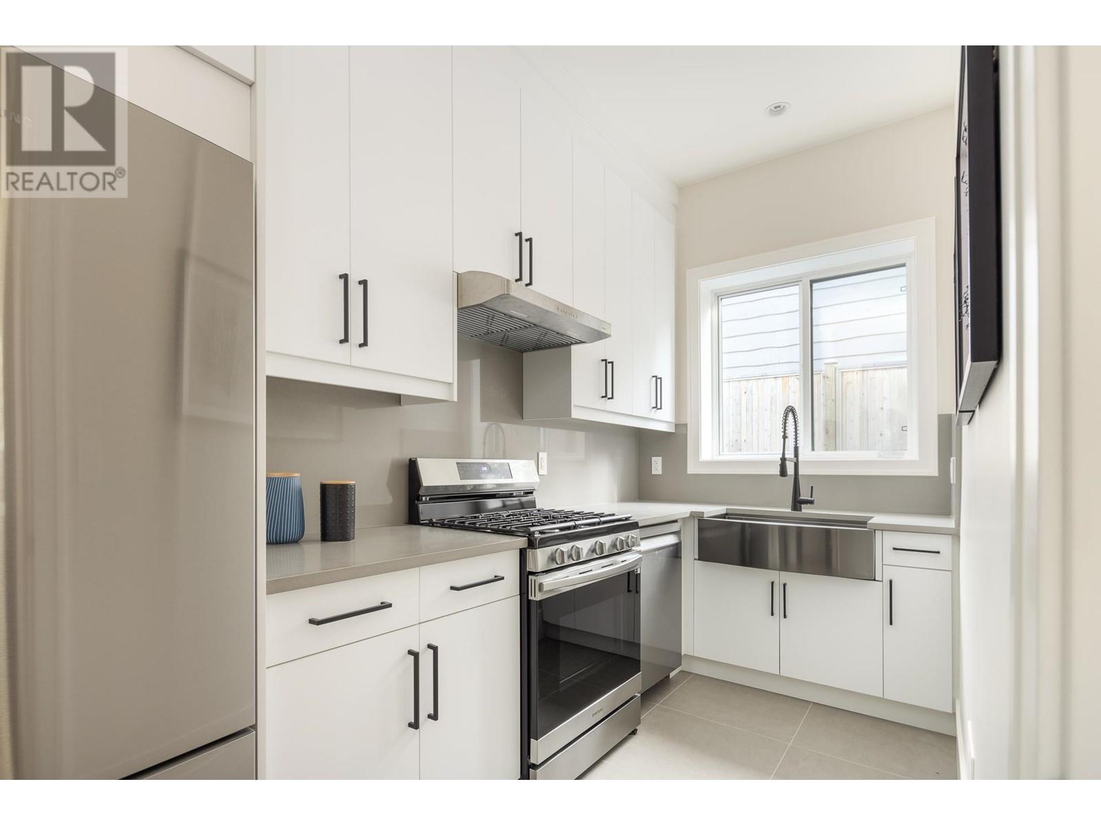 936 Poirier Street, Coquitlam, British Columbia  V3J 6C4 - Photo 5 - R2951105