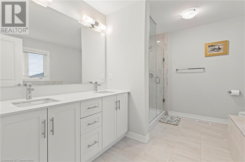 51 Starfire CrescentStoney Creek, Ontario  L8E 0K8 - Photo 14 - 40685736