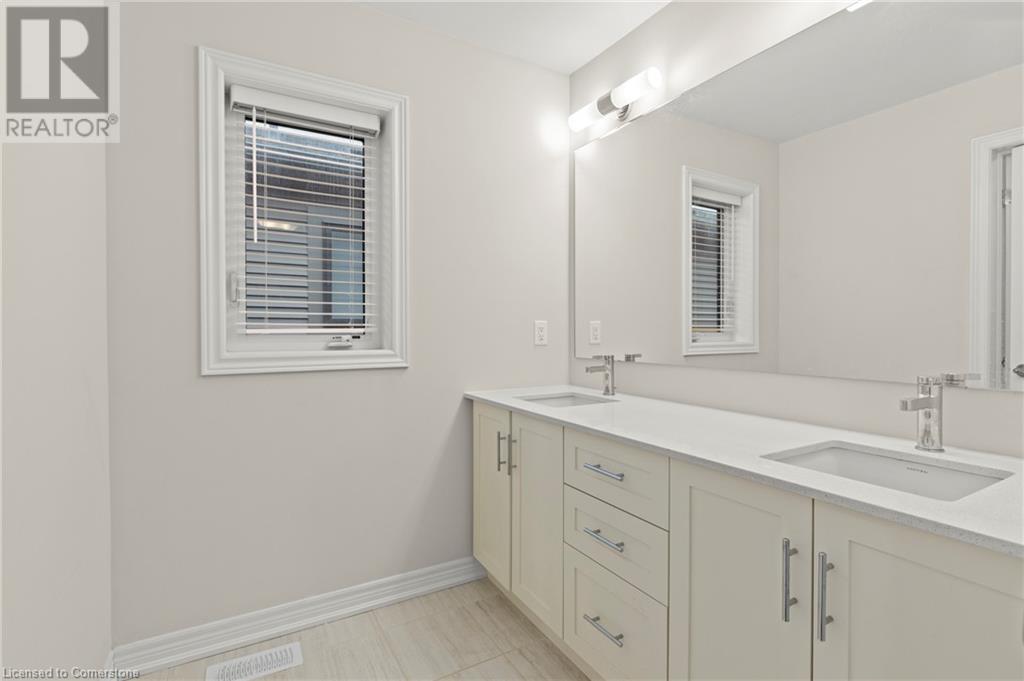51 Starfire CrescentStoney Creek, Ontario  L8E 0K8 - Photo 19 - 40685736