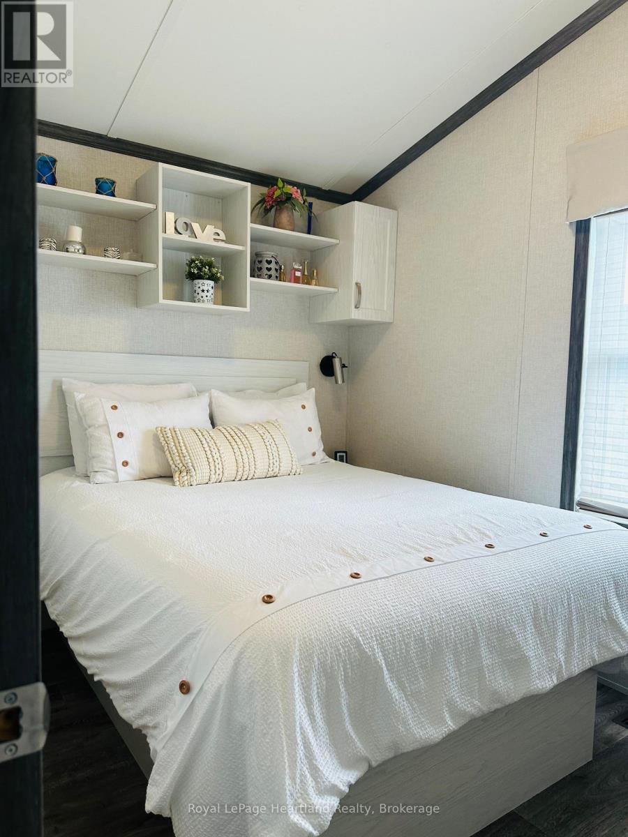 #h-12 - 100 North Harbour Road W, Goderich, Ontario  N7A 2W6 - Photo 12 - X11897526