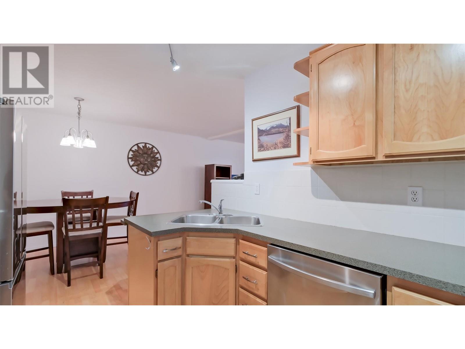 Property at 298 YORKTON Avenue Unit# 107 image 4