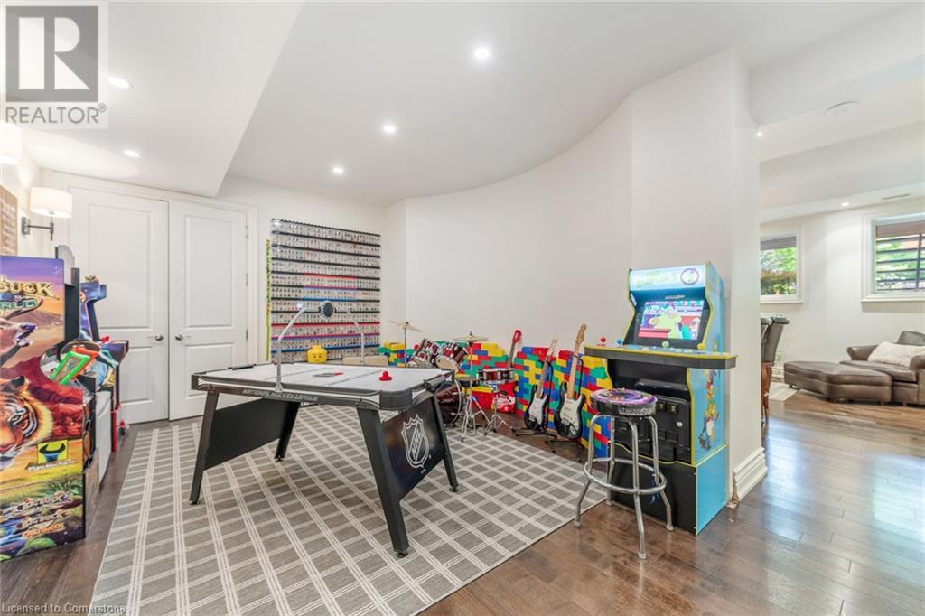 3064 St Clair Avenue, Burlington, Ontario  L7N 1L3 - Photo 34 - 40631495