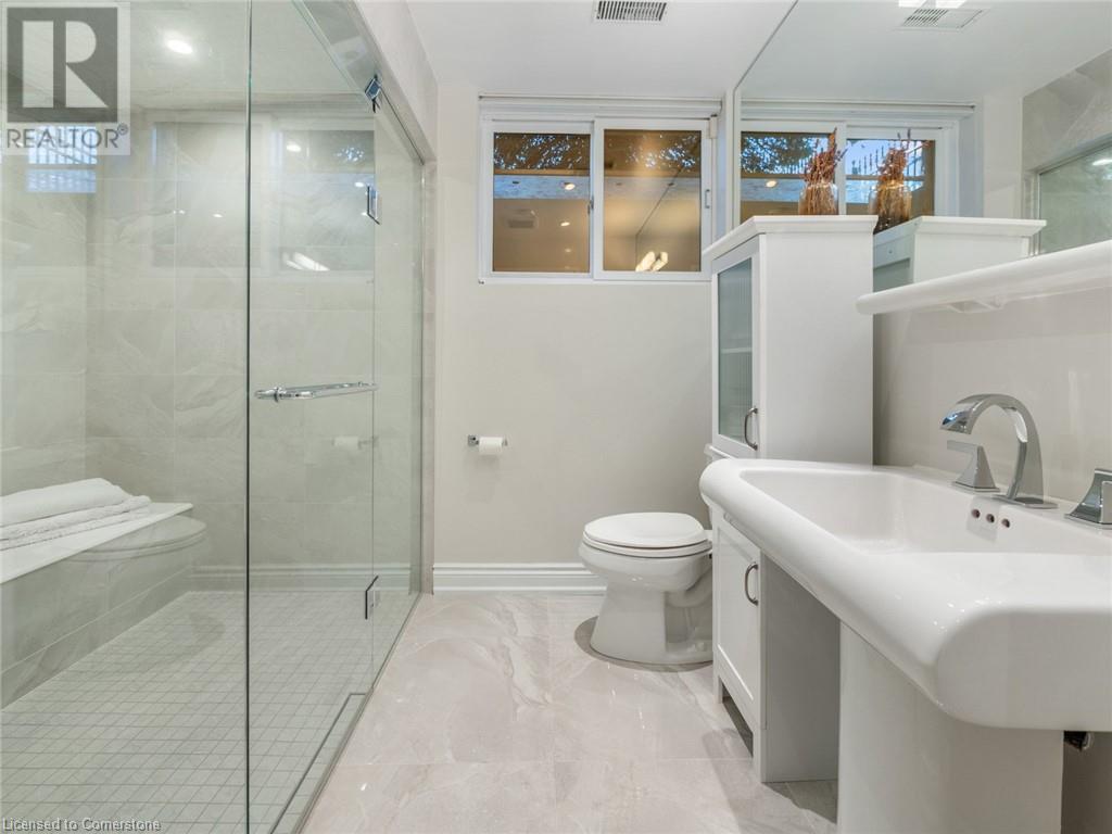 212 Lakeside AvenueBurlington, Ontario  L7N 1Y5 - Photo 33 - 40638602