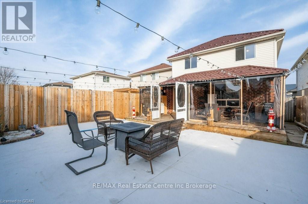 12 Norton Drive, Guelph, Ontario  N1E 7L1 - Photo 28 - X10876193
