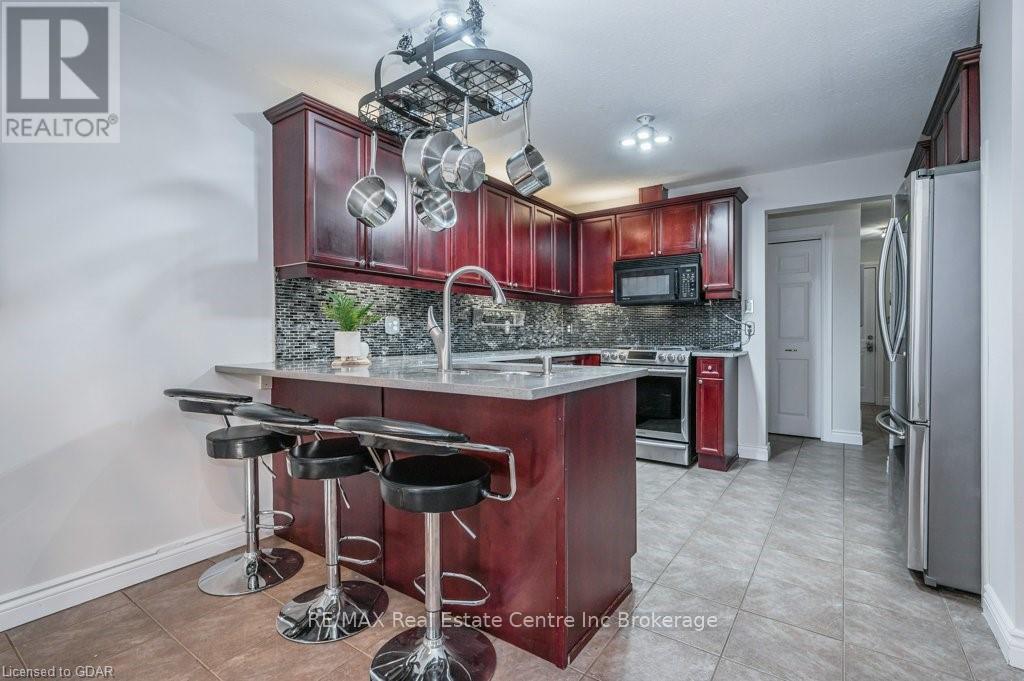 12 Norton Drive, Guelph, Ontario  N1E 7L1 - Photo 8 - X10876193