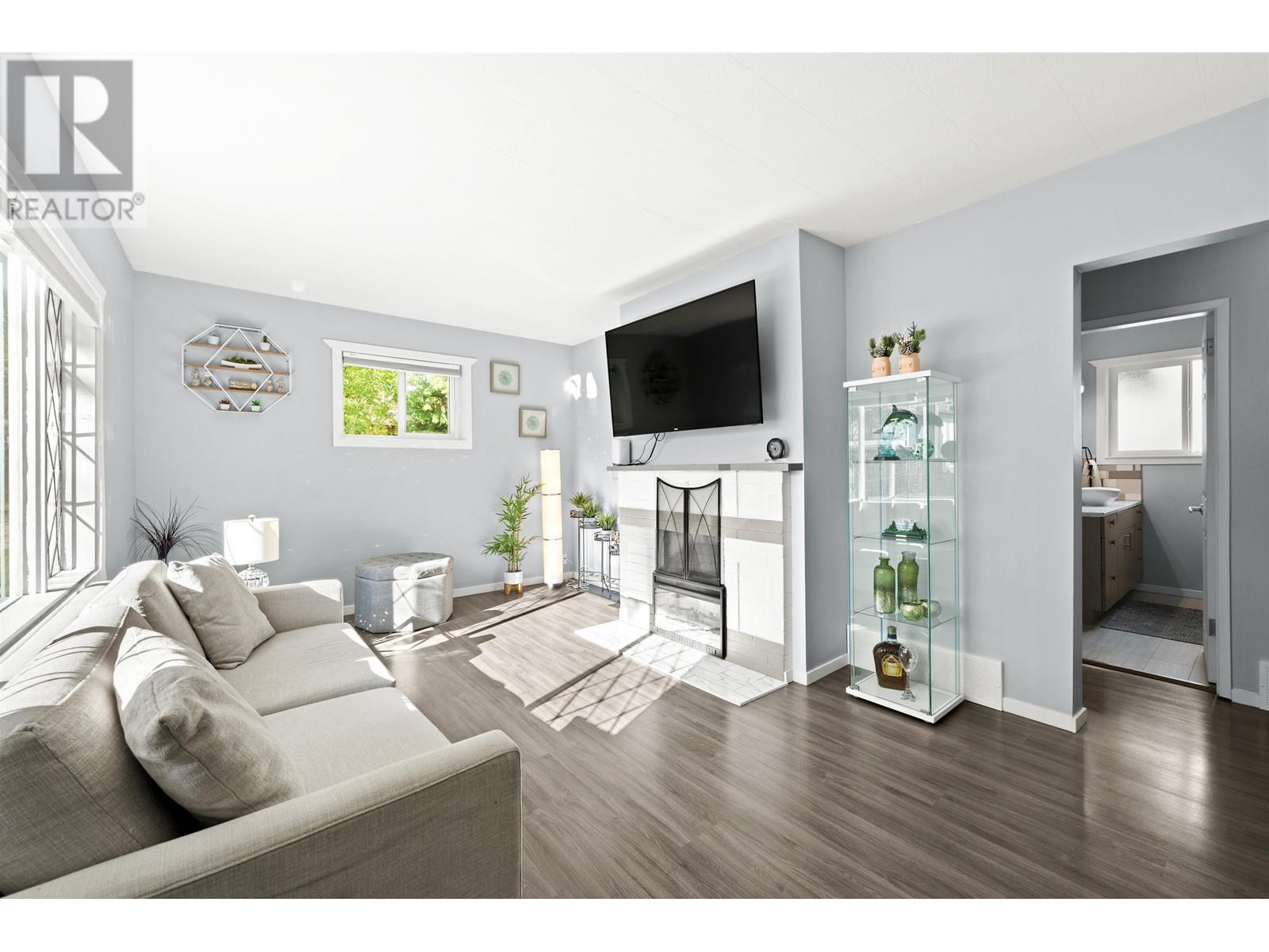 3625 MONMOUTH AVENUE, Vancouver