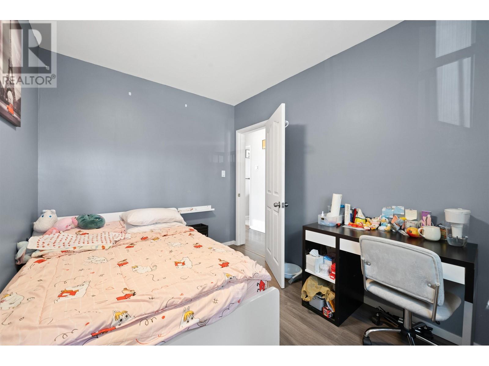 Listing Picture 14 of 33 : 3625 MONMOUTH AVENUE, Vancouver / 溫哥華 - 魯藝地產 Yvonne Lu Group - MLS Medallion Club Member