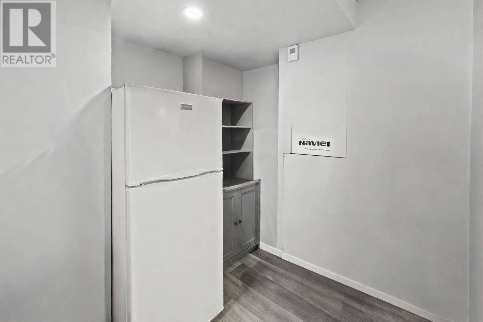 Listing Picture 8 of 33 : 3625 MONMOUTH AVENUE, Vancouver / 溫哥華 - 魯藝地產 Yvonne Lu Group - MLS Medallion Club Member