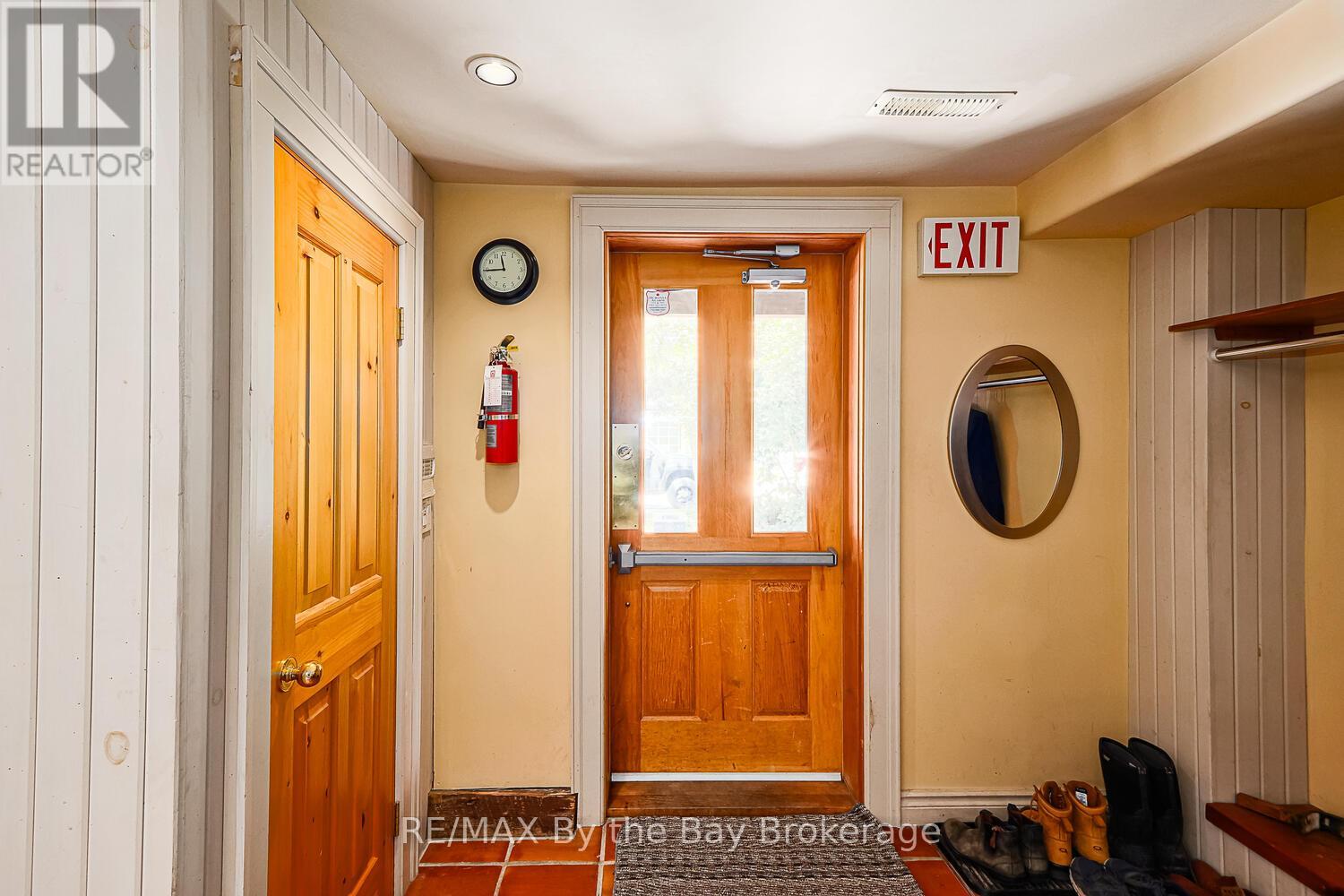 241 William Street, Clearview, Ontario  L0M 2T0 - Photo 10 - S11897642