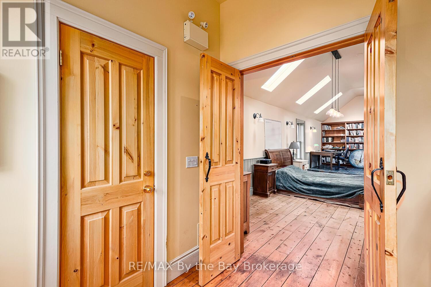 241 William Street, Clearview, Ontario  L0M 2T0 - Photo 30 - S11897642