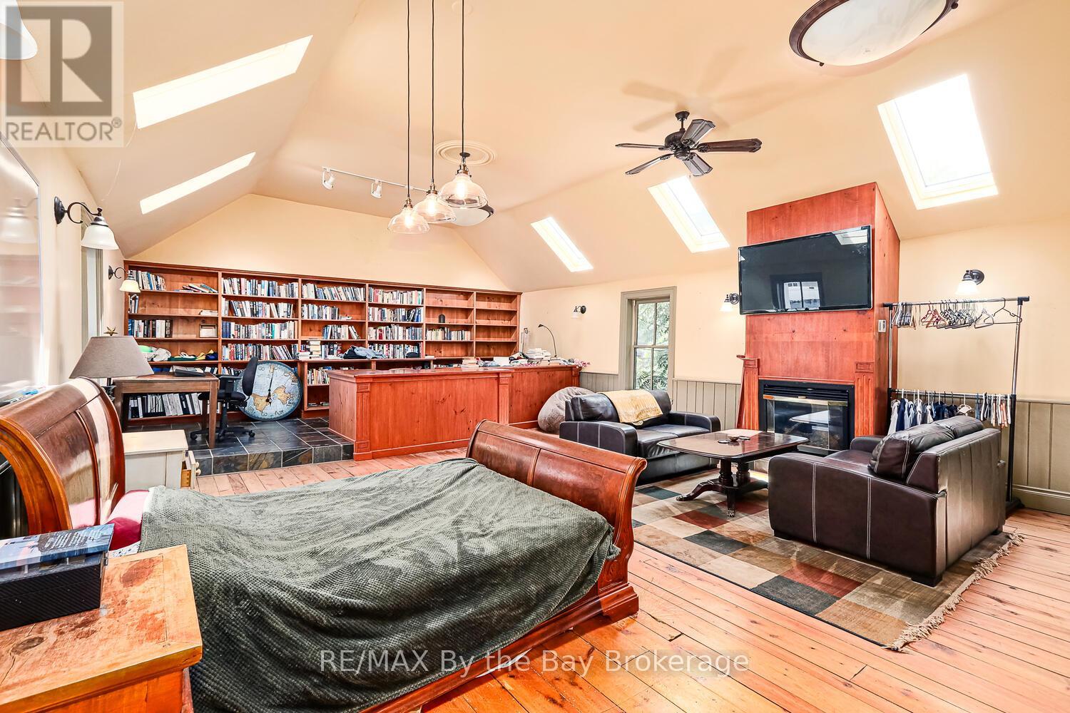 241 William Street, Clearview, Ontario  L0M 2T0 - Photo 32 - S11897642