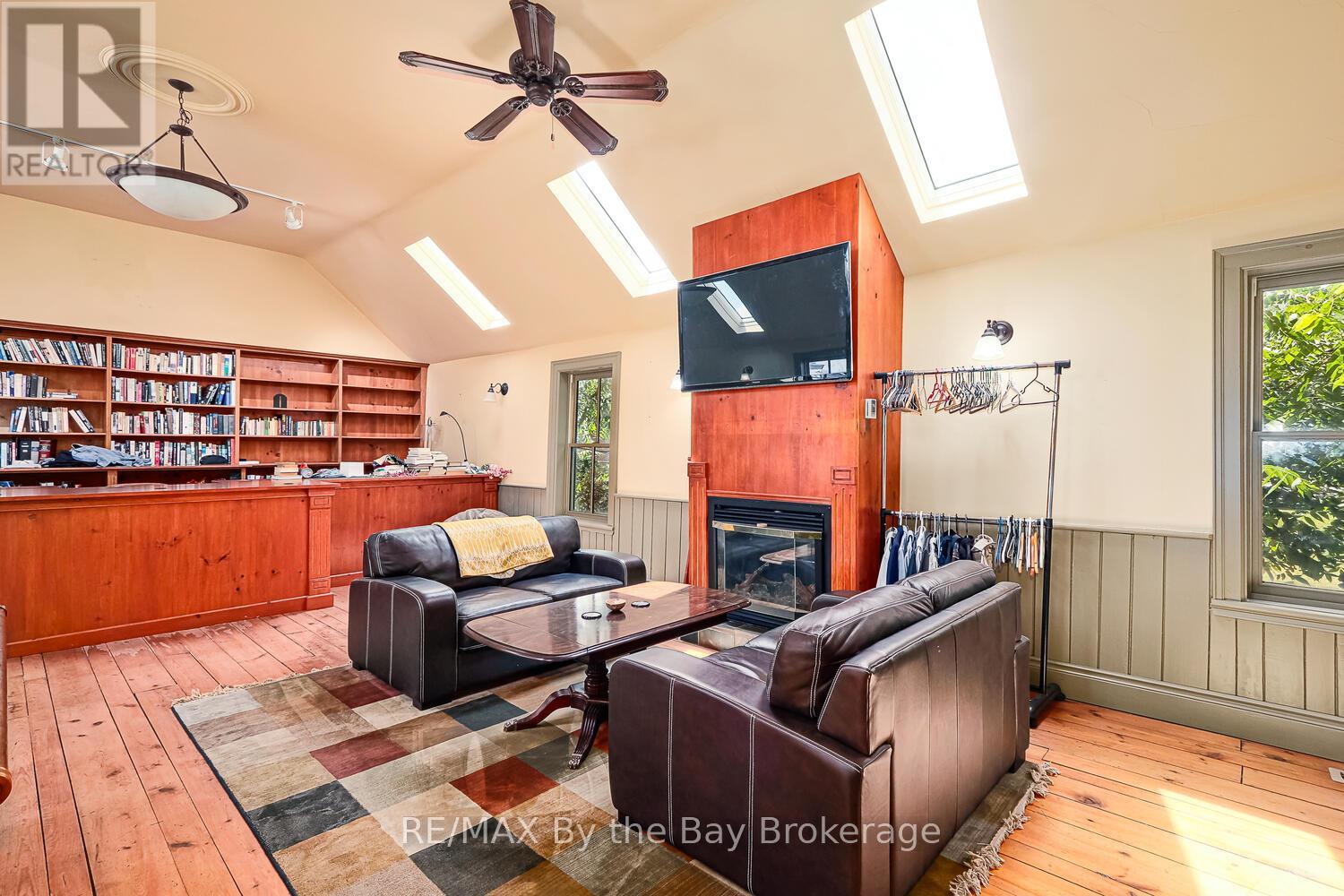 241 William Street, Clearview, Ontario  L0M 2T0 - Photo 33 - S11897642