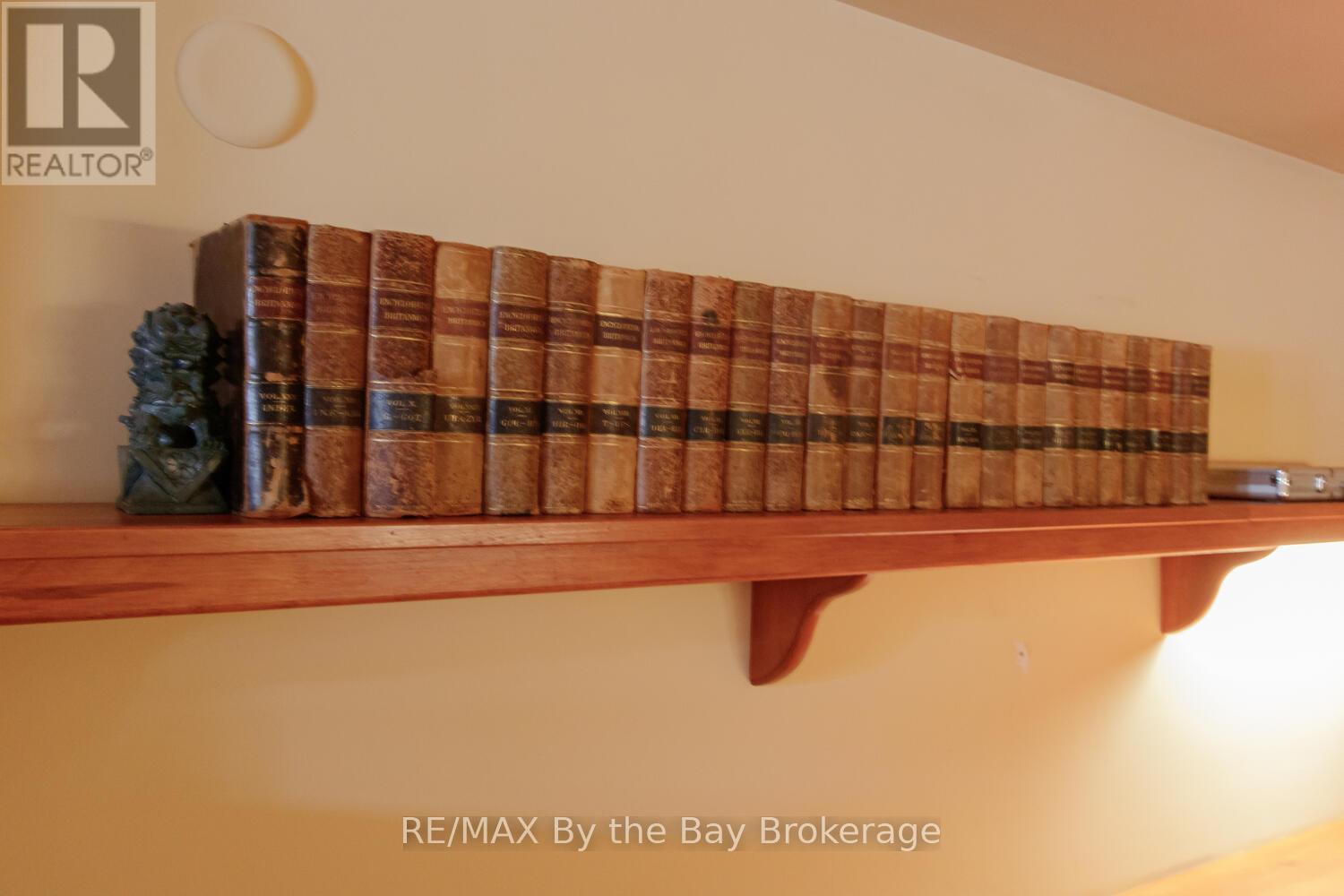 241 William Street, Clearview, Ontario  L0M 2T0 - Photo 40 - S11897642