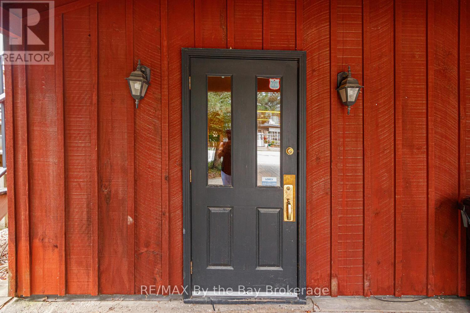 241 William Street, Clearview, Ontario  L0M 2T0 - Photo 5 - S11897642