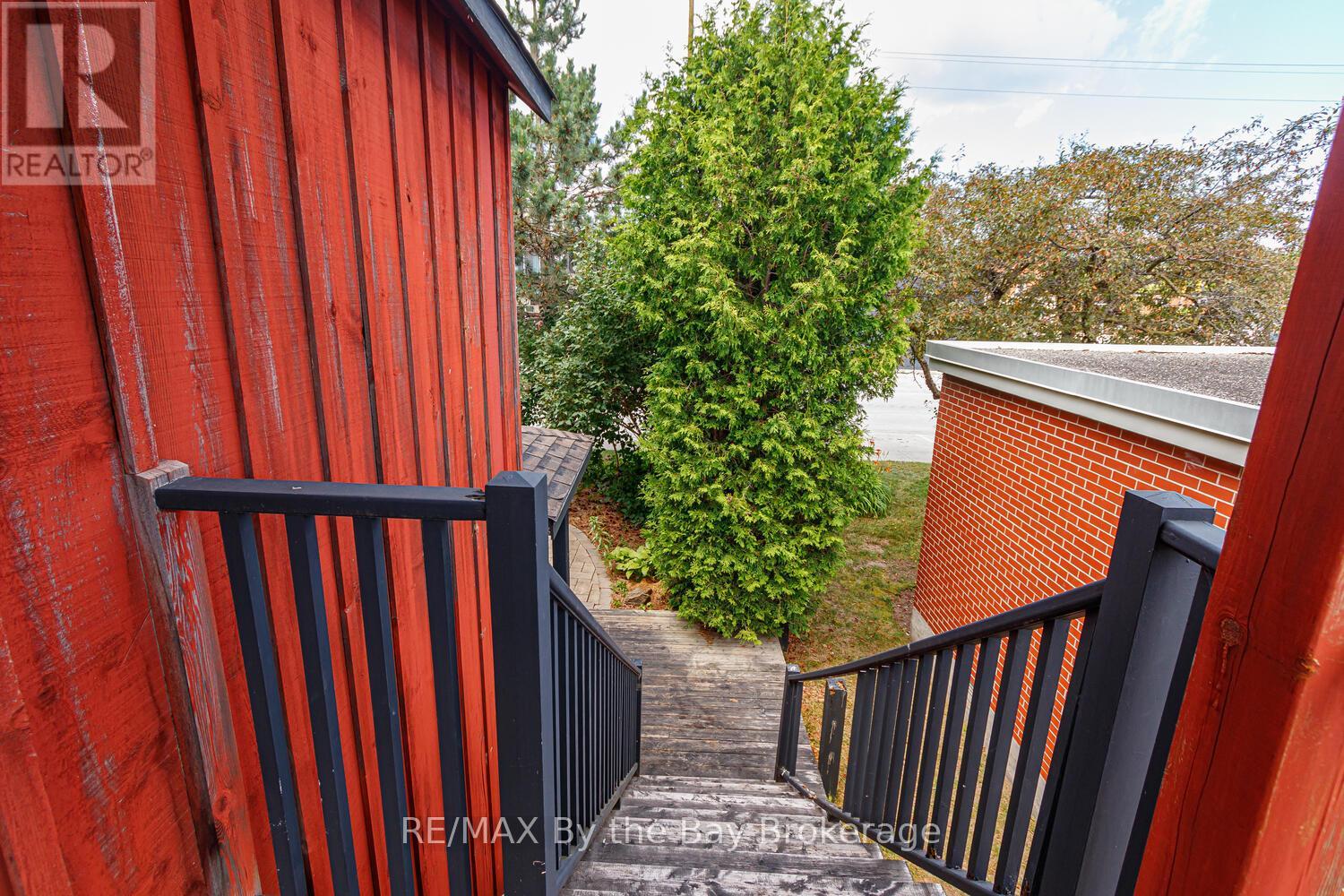 241 William Street, Clearview, Ontario  L0M 2T0 - Photo 6 - S11897642