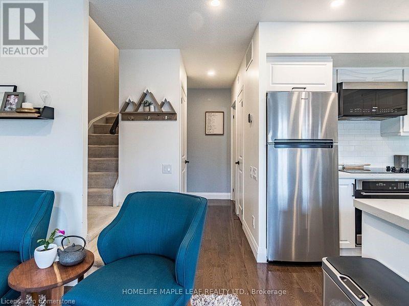 93 The Queensway Way Unit# 14, Toronto, Ontario  M6S 5A7 - Photo 14 - 40685894