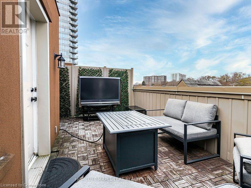 93 The Queensway Way Unit# 14, Toronto, Ontario  M6S 5A7 - Photo 31 - 40685894