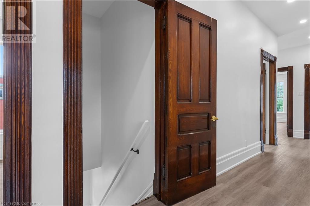 18 Weber Street W Unit# Upper Floor, Kitchener, Ontario  N2H 3Z2 - Photo 6 - 40685949