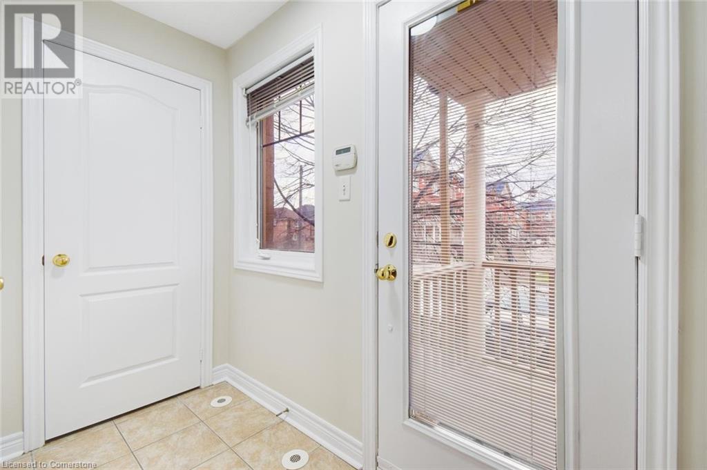 5050 Intrepid Drive Unit# 6, Mississauga, Ontario  L5M 0E5 - Photo 7 - 40685880