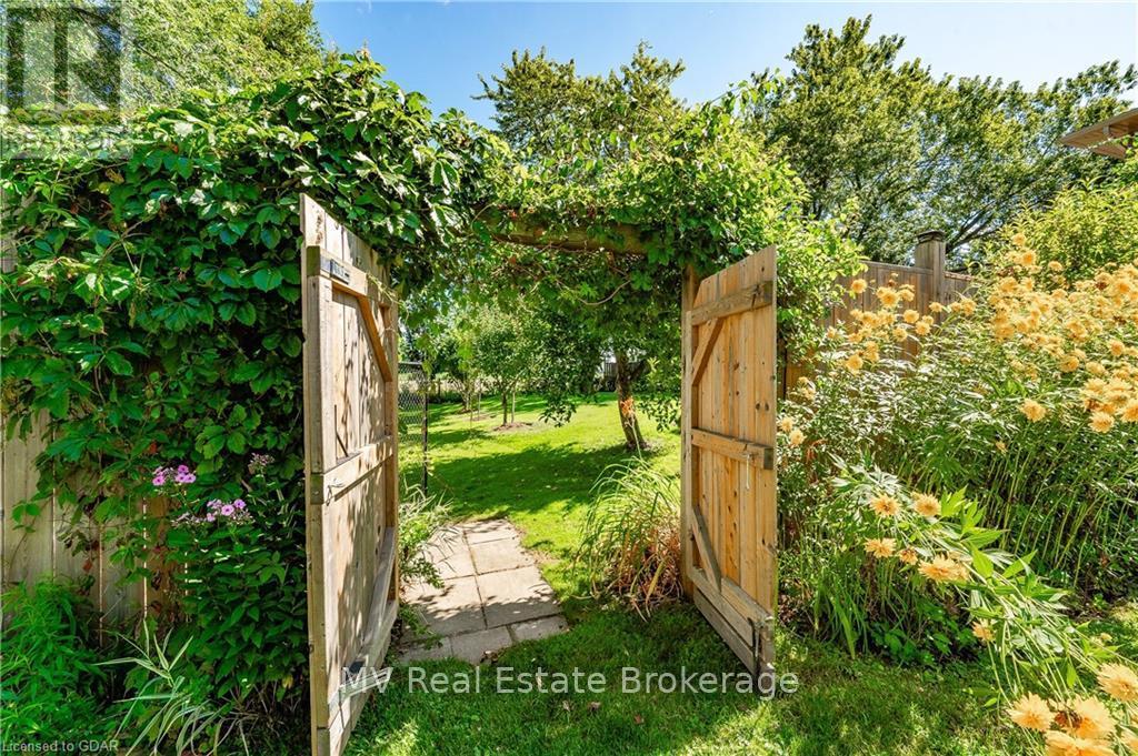 912 Scotland Street, Centre Wellington, Ontario  N1M 2W5 - Photo 27 - X11879746