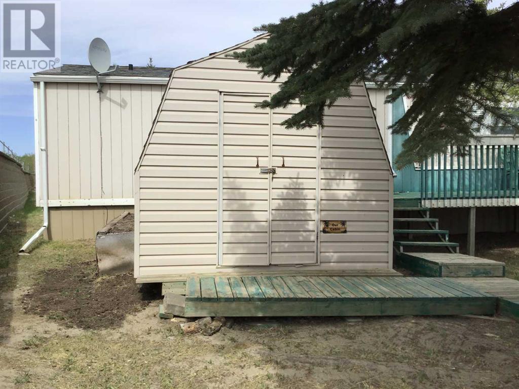 7817 97 Avenue, Peace River, Alberta  T8S 1W4 - Photo 37 - A2184107