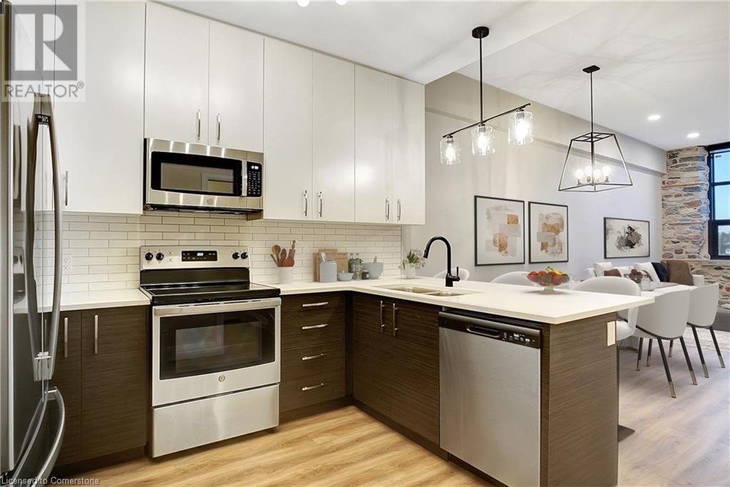 15 Main Street Unit# 404, Cambridge, Ontario  N1R 7G9 - Photo 2 - 40685489