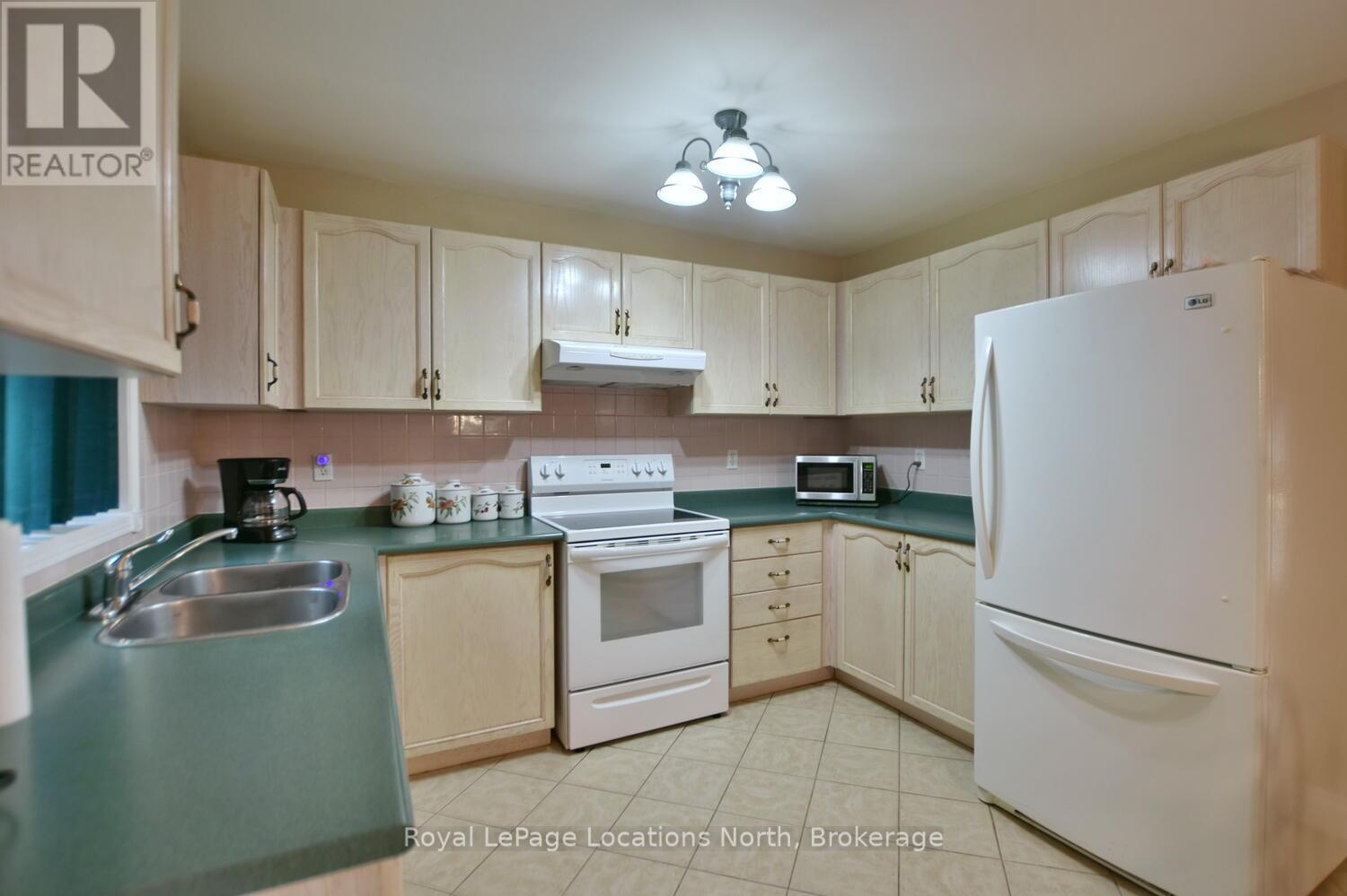 19 Brillinger Drive, Wasaga Beach, Ontario  L9Z 1L4 - Photo 22 - S11897875