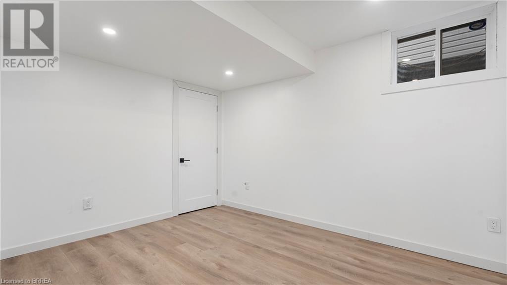 18 Shannon Street, Brantford, Ontario  N3T 6L1 - Photo 11 - 40685922