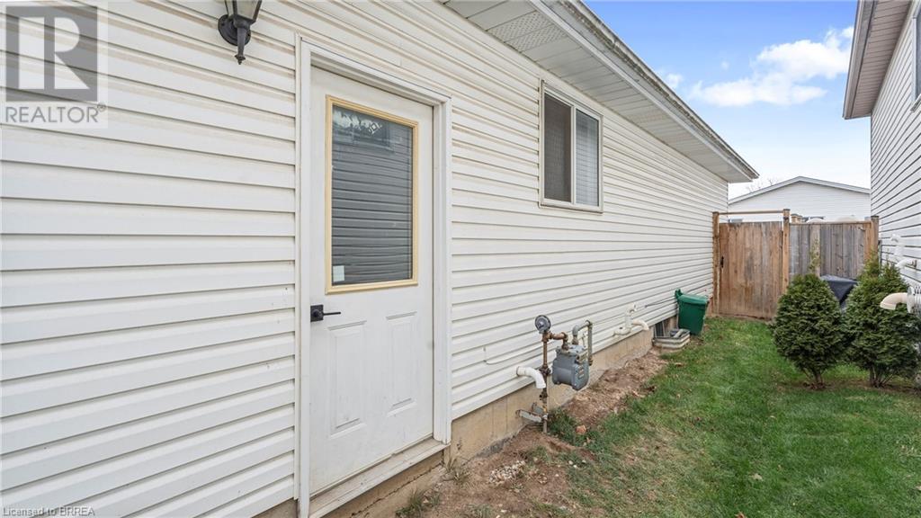 18 Shannon Street, Brantford, Ontario  N3T 6L1 - Photo 28 - 40685922