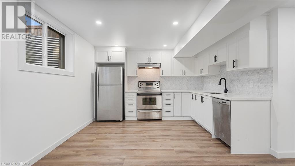 18 Shannon Street, Brantford, Ontario  N3T 6L1 - Photo 7 - 40685922