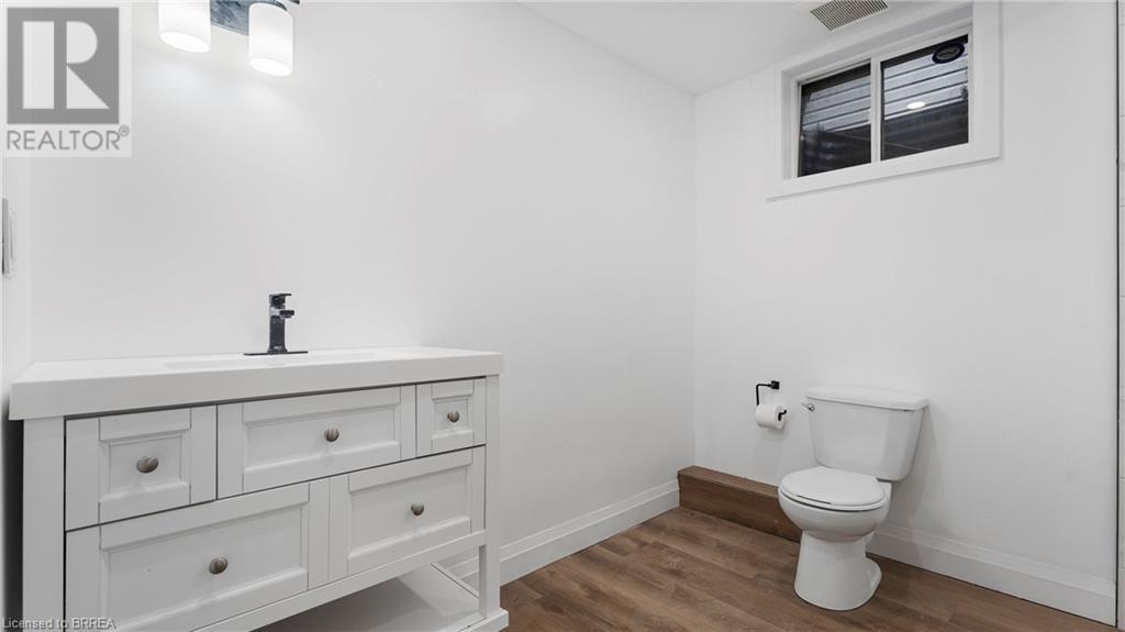 18 Shannon Street, Brantford, Ontario  N3T 6L1 - Photo 8 - 40685922