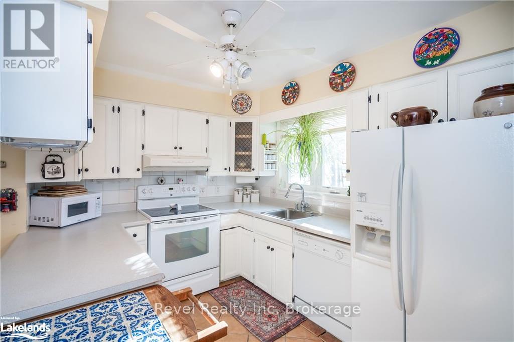 1336 Tiny Beaches Road N, Tiny, Ontario  L9M 0H3 - Photo 14 - S10440345