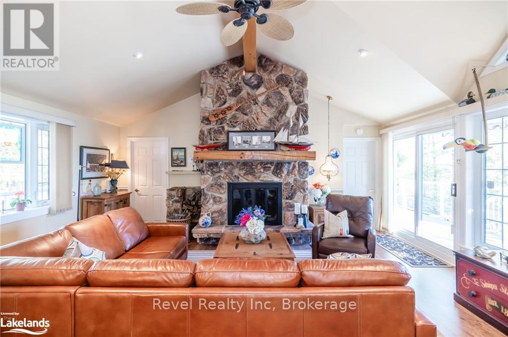 1336 Tiny Beaches Road N, Tiny, Ontario  L9M 0H3 - Photo 6 - S10440345