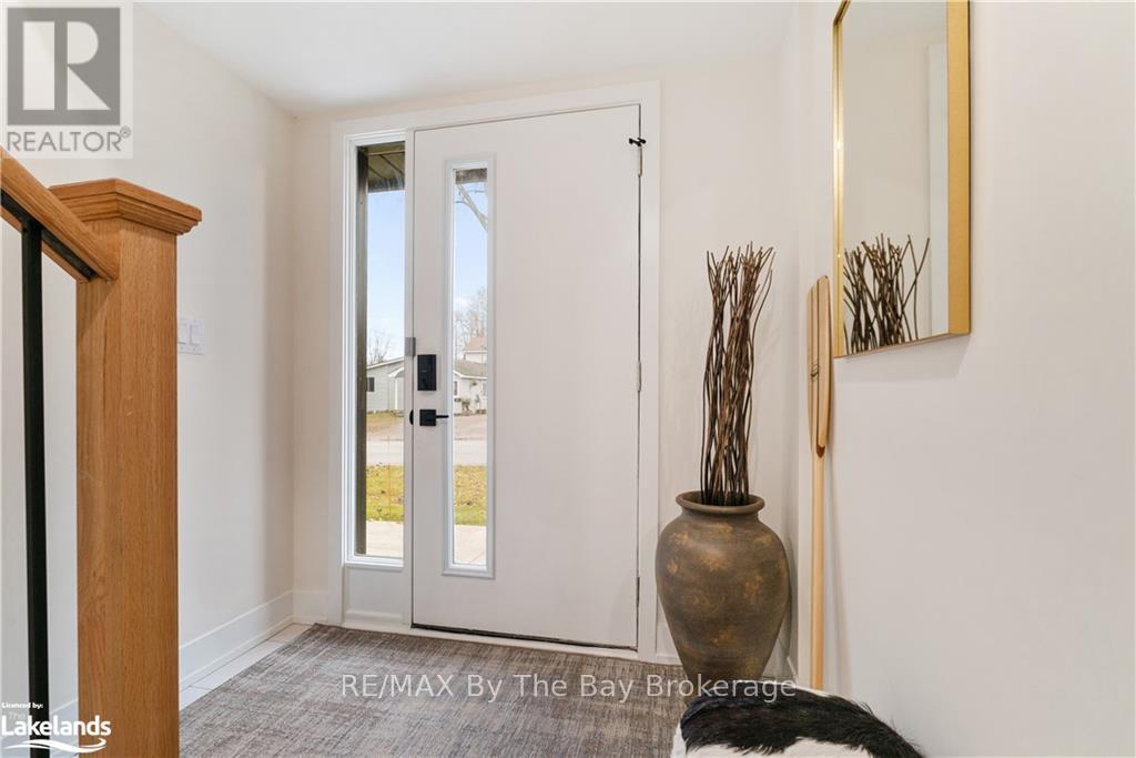 8 Bru-Lor Lane, Orillia, Ontario  L3V 8P4 - Photo 5 - S11823031