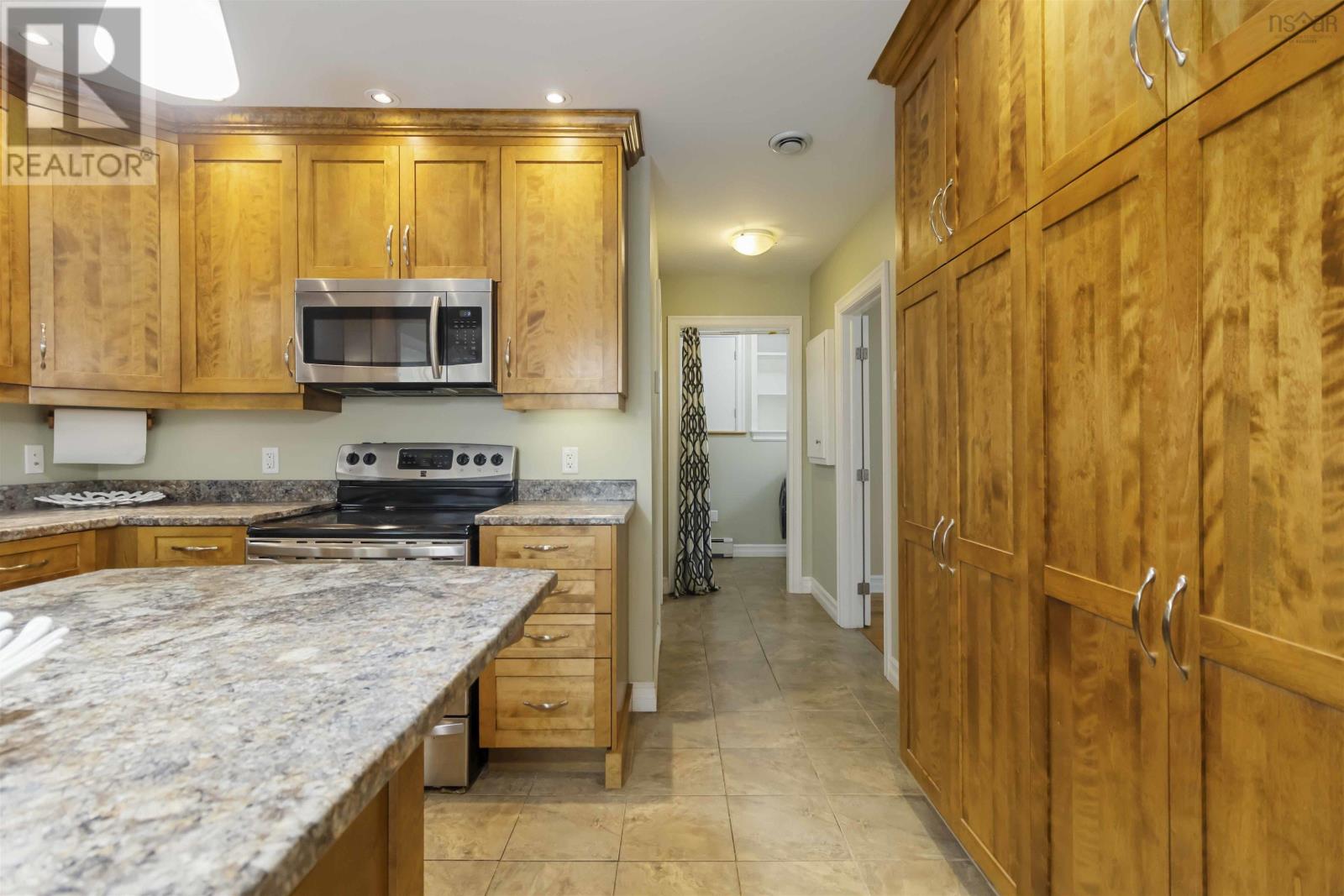 3500 Rowe Avenue, Halifax, Nova Scotia  B3L 4C7 - Photo 10 - 202428484