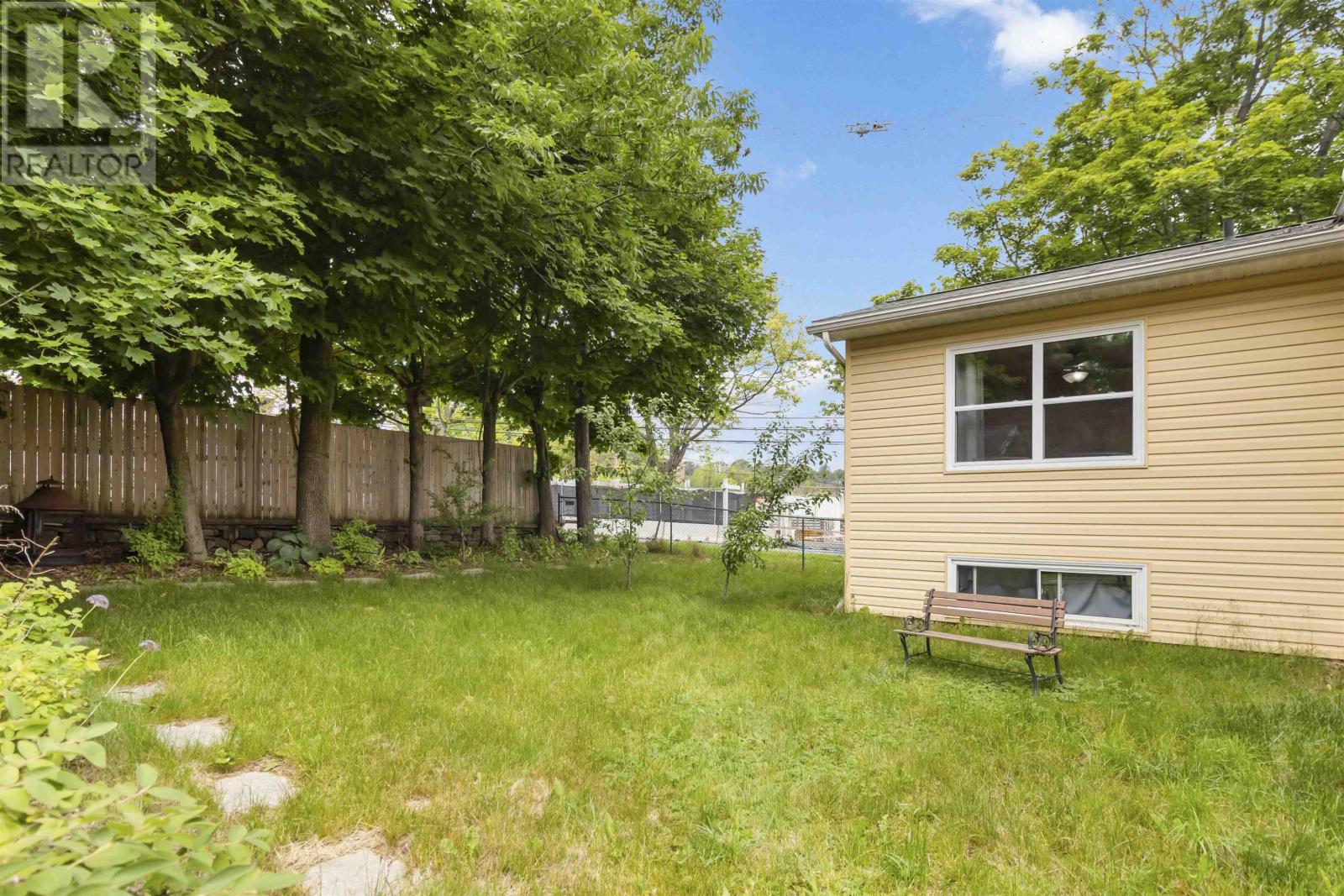 3500 Rowe Avenue, Halifax, Nova Scotia  B3L 4C7 - Photo 31 - 202428484