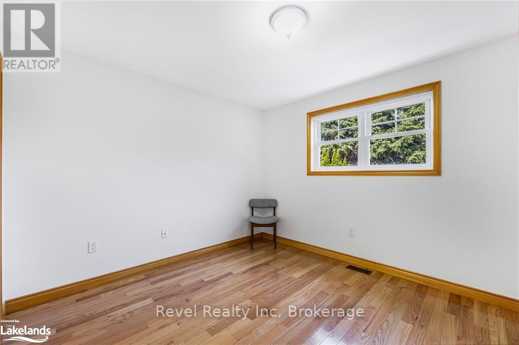 22 Anne Street, Penetanguishene, Ontario  L9M 1K4 - Photo 20 - S10435164