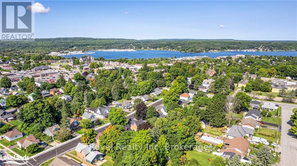 22 Anne Street, Penetanguishene, Ontario  L9M 1K4 - Photo 34 - S10435164