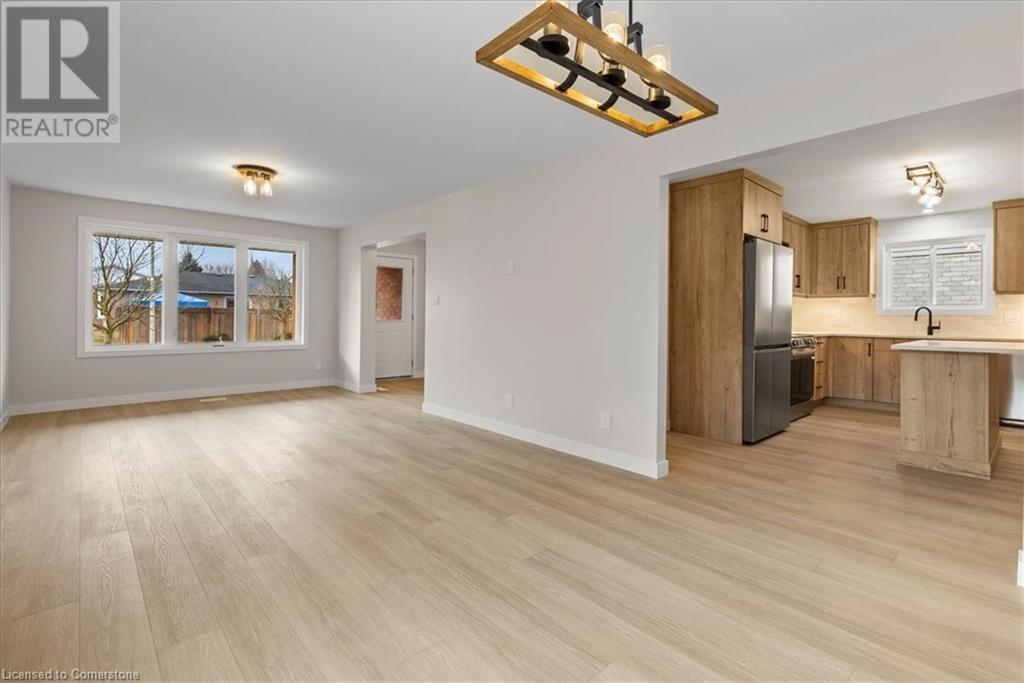 2 Pipers Green Court Unit# 1, Kitchener, Ontario  N2E 3C6 - Photo 6 - 40685521