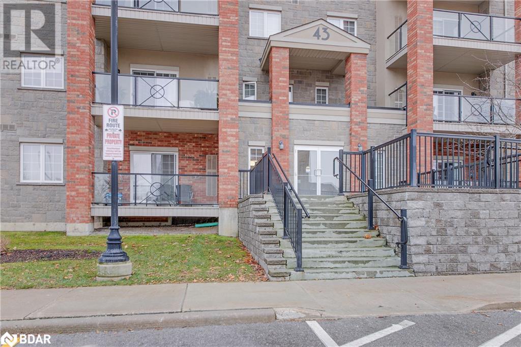 43 Ferndale Drive S Unit# 204, Barrie, Ontario  L4N 5W6 - Photo 2 - 40685969