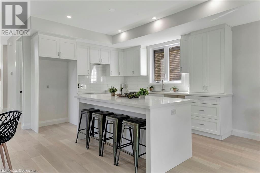 10 Blain Avenue Unit# Upper, Cambridge, Ontario  N1R 1B6 - Photo 5 - 40686091